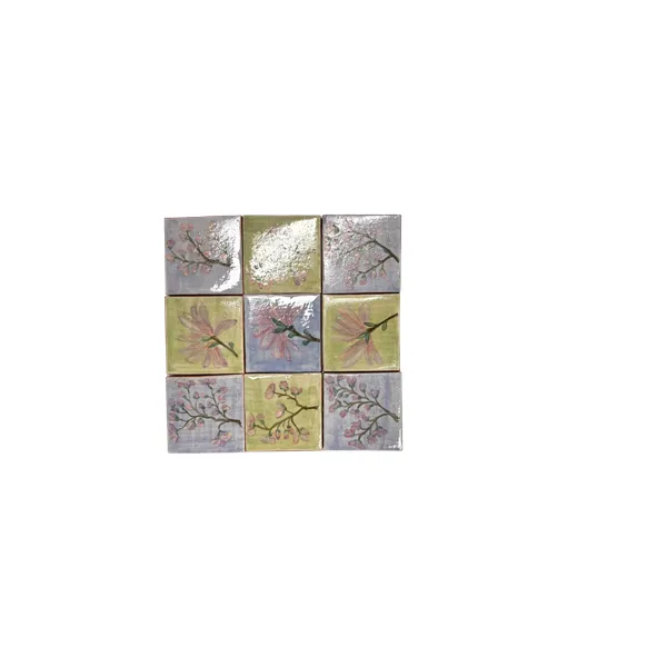 Mattonelline – mosaico per vassoio raffiguranti dei fiori di pesco (vassoio completo con base in legno)